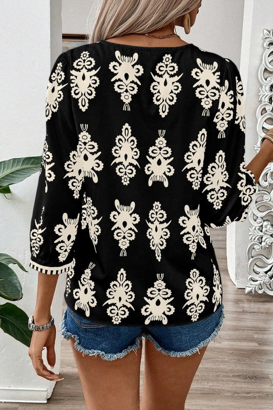 Women Geometric Printed 3/4 Sleeve V Neck Blouse