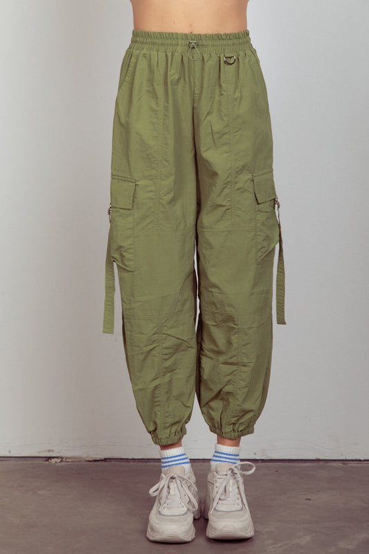 On Trend Elastic Waist Woven Cargo Pants