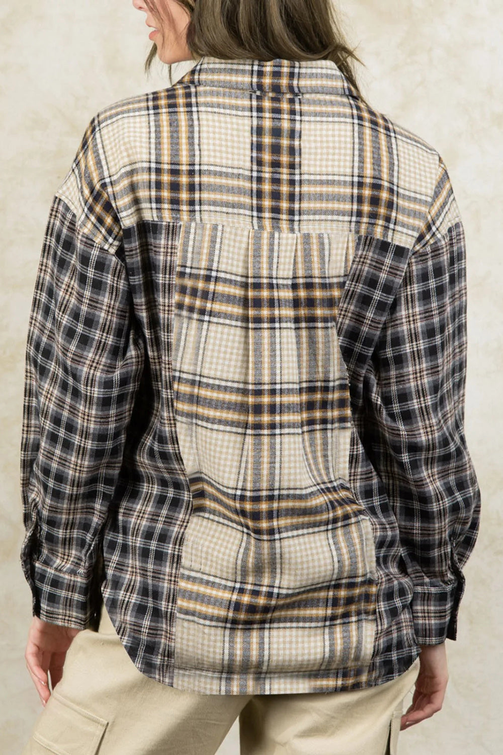 Plaid Collared Neck Button Up Long Sleeve Shirt