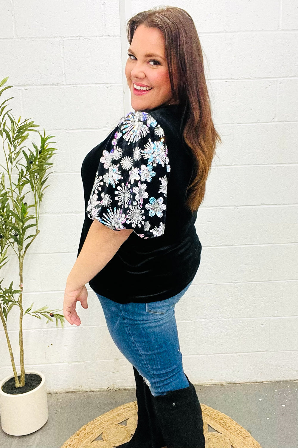 Feeling Glamorous Black Floral Sequin Puff Sleeve Velvet Top