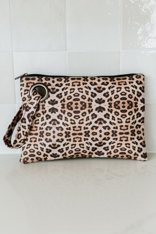 ALEXA OVERSIZED CLUTCH WITH WRISTLET - Bitsy Gypsy Boutique