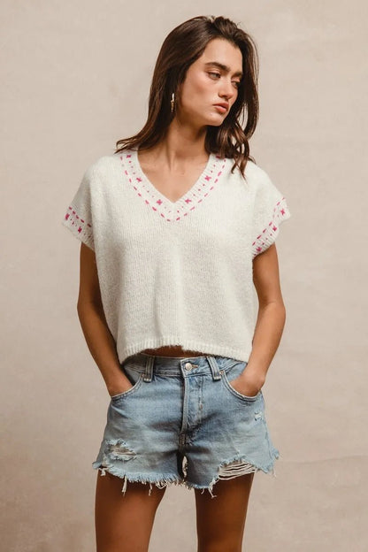 BiBi Knit Solid Contrast Stitch Detail Short Sleeves Sweater - Bitsy Gypsy Boutique