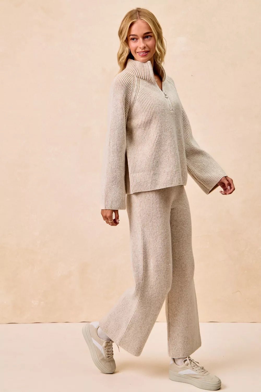 BiBi Two Tone Rib Texured Knit Collared Top with Zip Up - Bitsy Gypsy Boutique