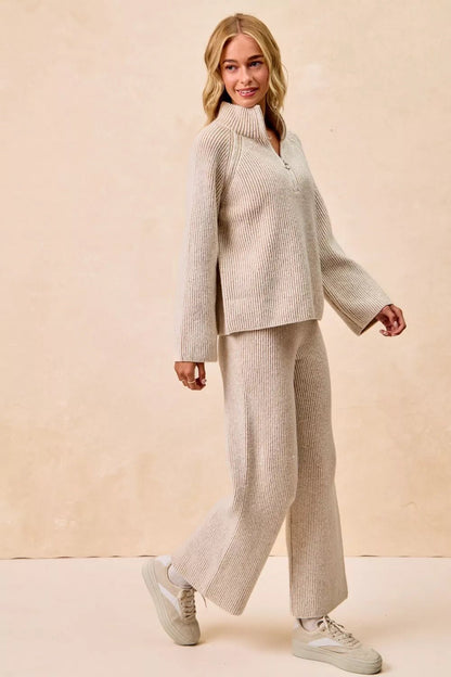 BiBi Two Tone Rib Texured Knit Collared Top with Zip Up - Bitsy Gypsy Boutique