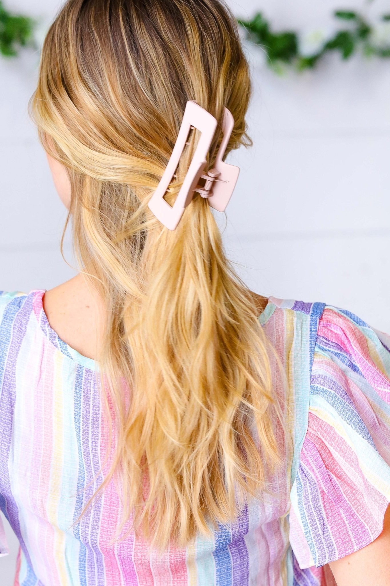 Blush Classic Big Hair Claw - Bitsy Gypsy Boutique