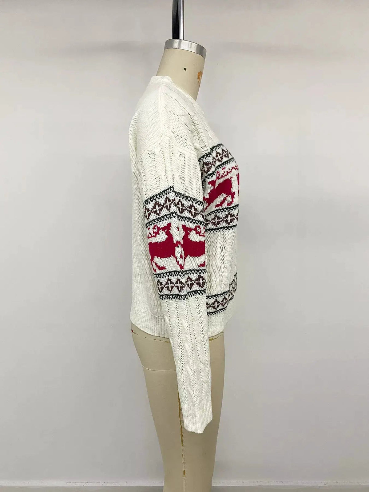 Christmas Reindeer Cable Knit Long Sleeve Sweater - Bitsy Gypsy Boutique