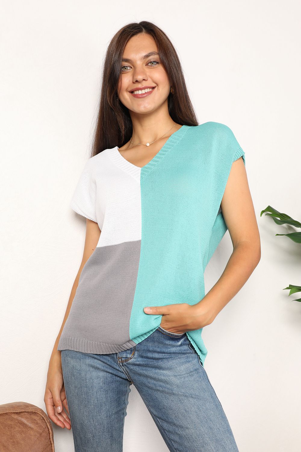 Color Block V - Neck Knit Top - Bitsy Gypsy Boutique