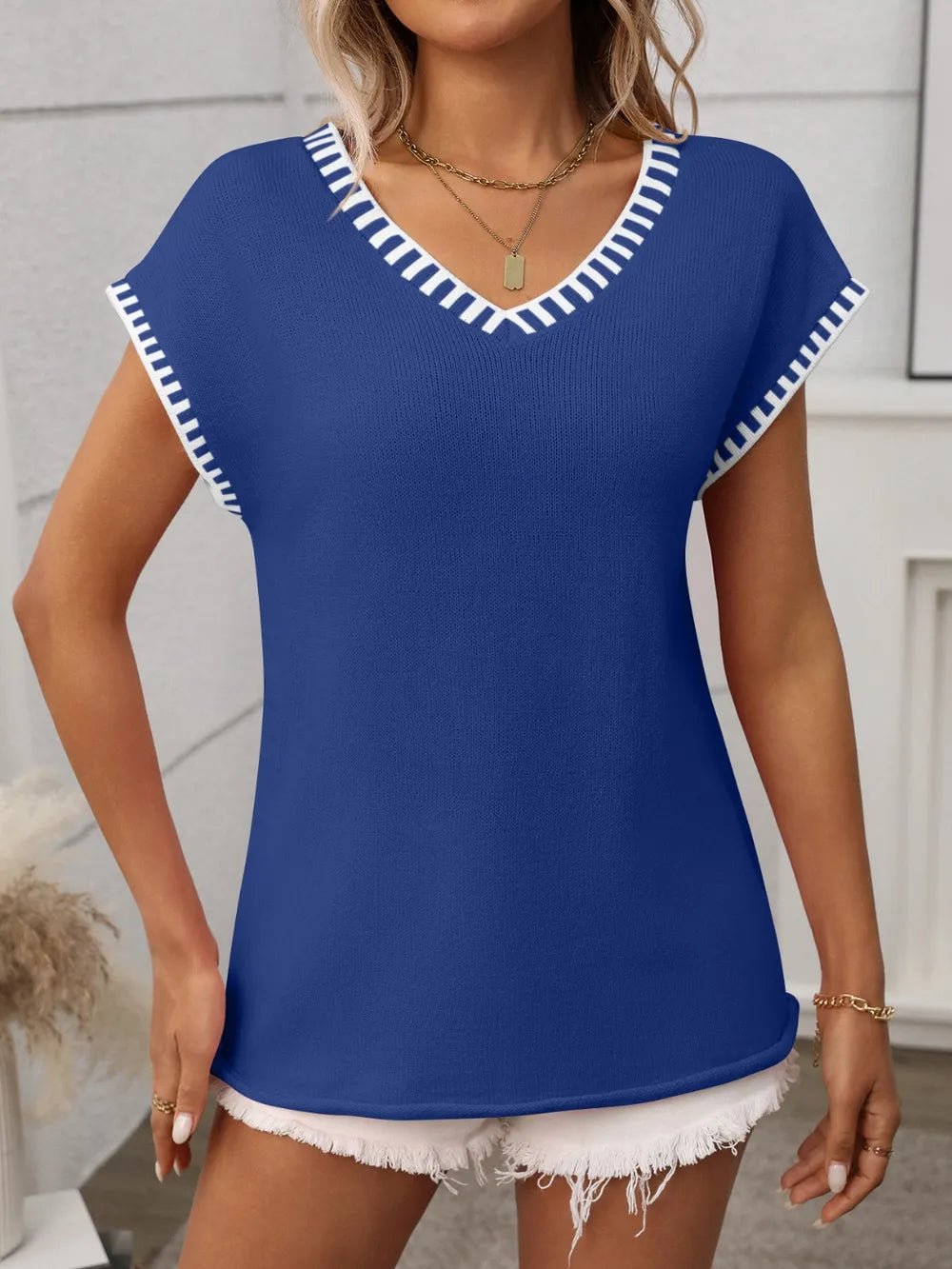 Contrast Trim V - Neck Short Sleeve Knit Top - Bitsy Gypsy Boutique