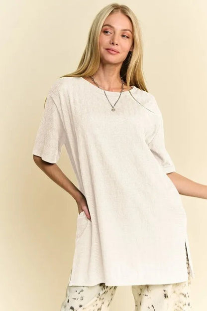 Davi & Dani Short Sleeve Side Slit T-Shirt with Pockets - Bitsy Gypsy Boutique