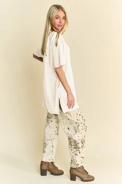 Davi & Dani Short Sleeve Side Slit T-Shirt with Pockets - Bitsy Gypsy Boutique