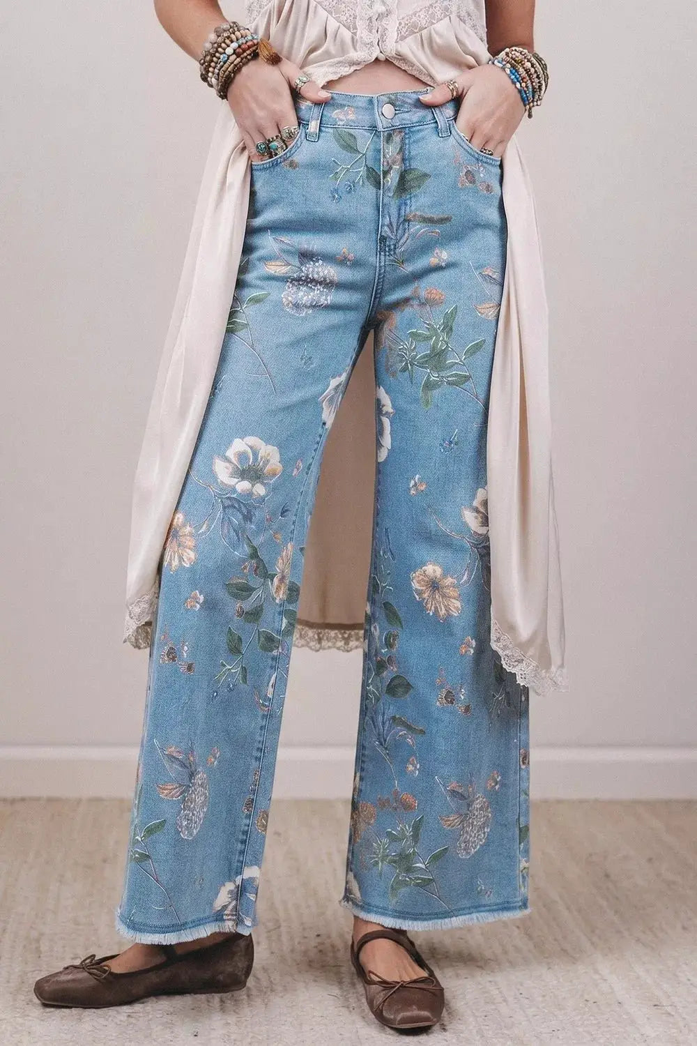 Floral Print Wide-Leg Jeans by Trendsi