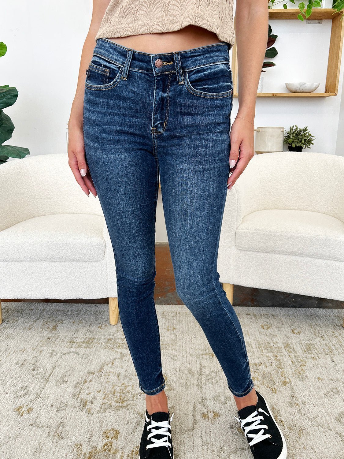 Judy Blue Full Size Classic Handsand Skinny Jeans - Bitsy Gypsy Boutique