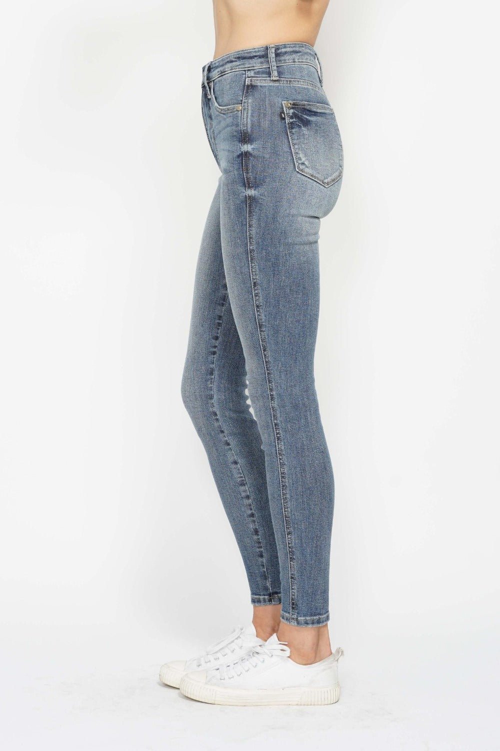 Judy Blue Full Size Tummy Control Contrast Wash Skinny Jeans - Bitsy Gypsy Boutique