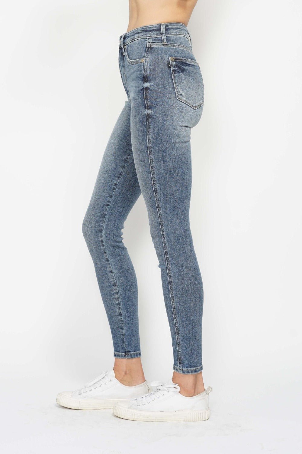 Judy Blue Full Size Tummy Control Contrast Wash Skinny Jeans - Bitsy Gypsy Boutique