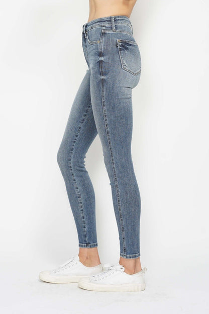 Judy Blue Full Size Tummy Control Contrast Wash Skinny Jeans - Bitsy Gypsy Boutique