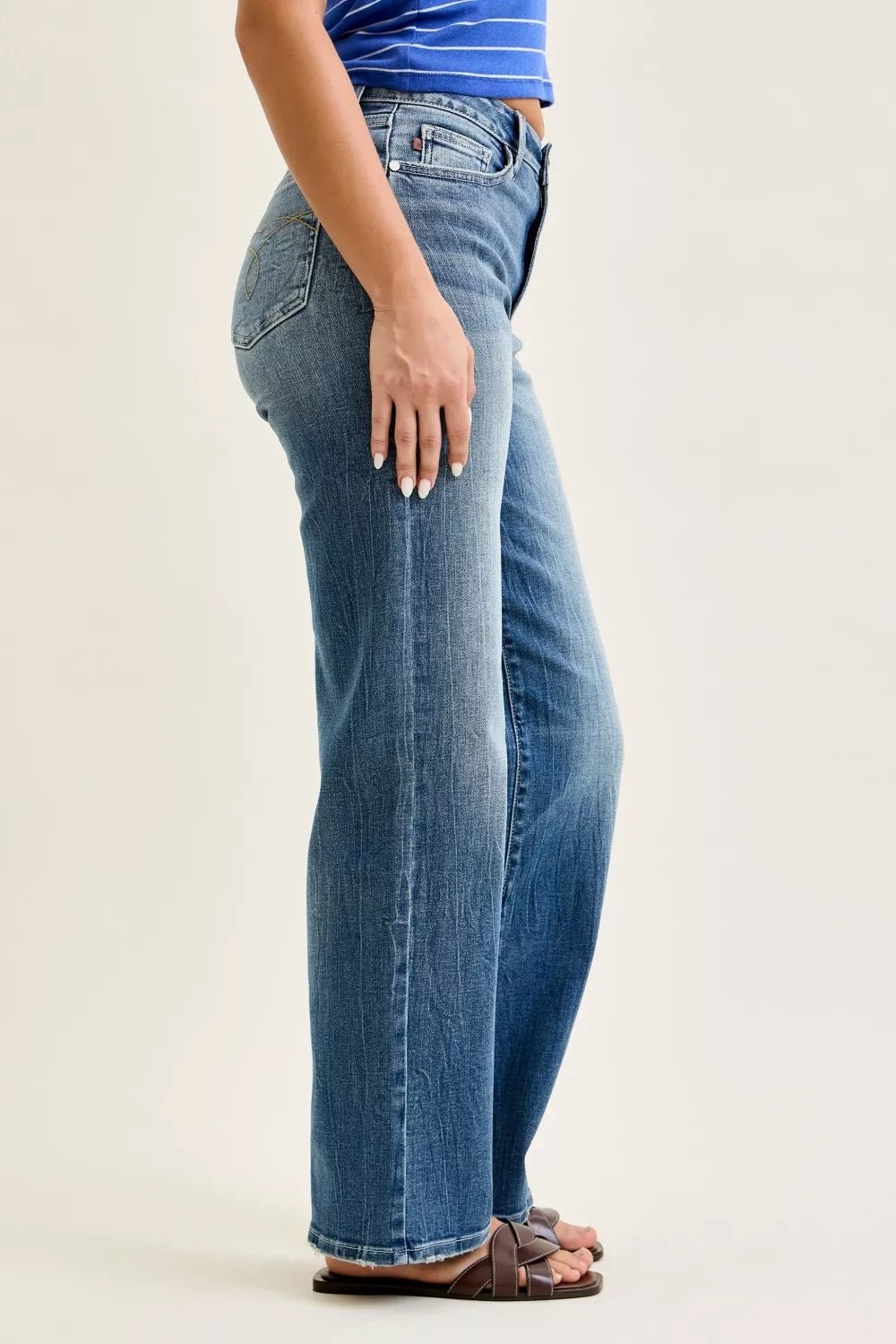 Judy Blue Mid Rise 90s Straight Jeans - Bitsy Gypsy Boutique