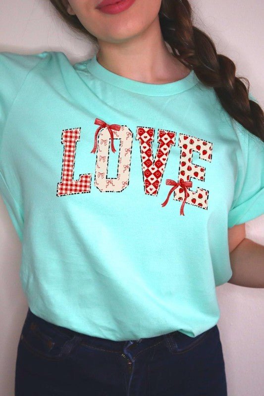 Love Pattern Valentine Graphic Tee - Bitsy Gypsy Boutique