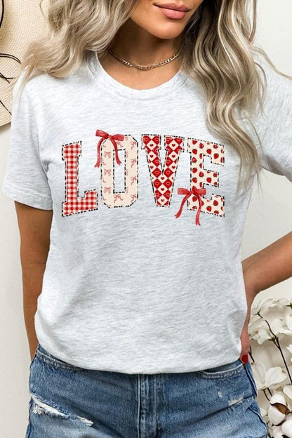 Love Pattern Valentine Graphic Tee - Bitsy Gypsy Boutique