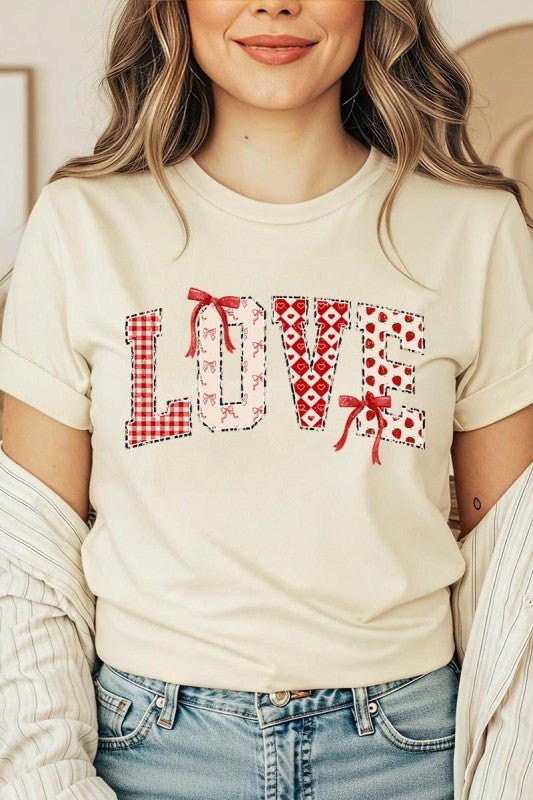Love Pattern Valentine Graphic Tee - Bitsy Gypsy Boutique