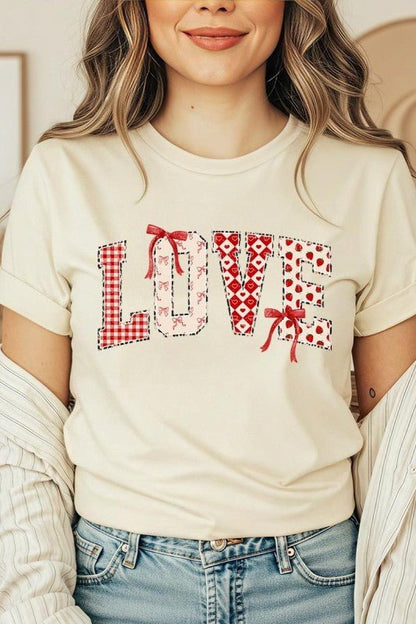 Love Pattern Valentine Graphic Tee - Bitsy Gypsy Boutique
