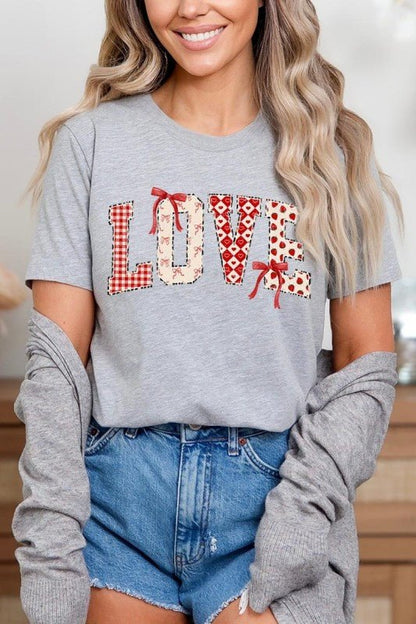 Love Pattern Valentine Graphic Tee - Bitsy Gypsy Boutique