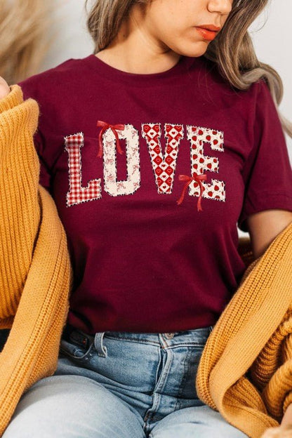 Love Pattern Valentine Graphic Tee - Bitsy Gypsy Boutique