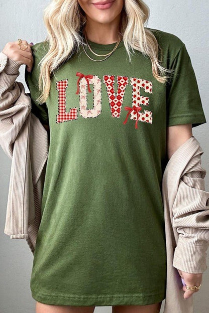 Love Pattern Valentine Graphic Tee - Bitsy Gypsy Boutique