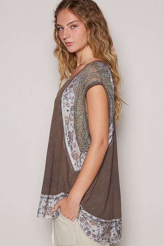 POL Floral Frayed Hem Crochet Cap Sleeve Top - Bitsy Gypsy Boutique