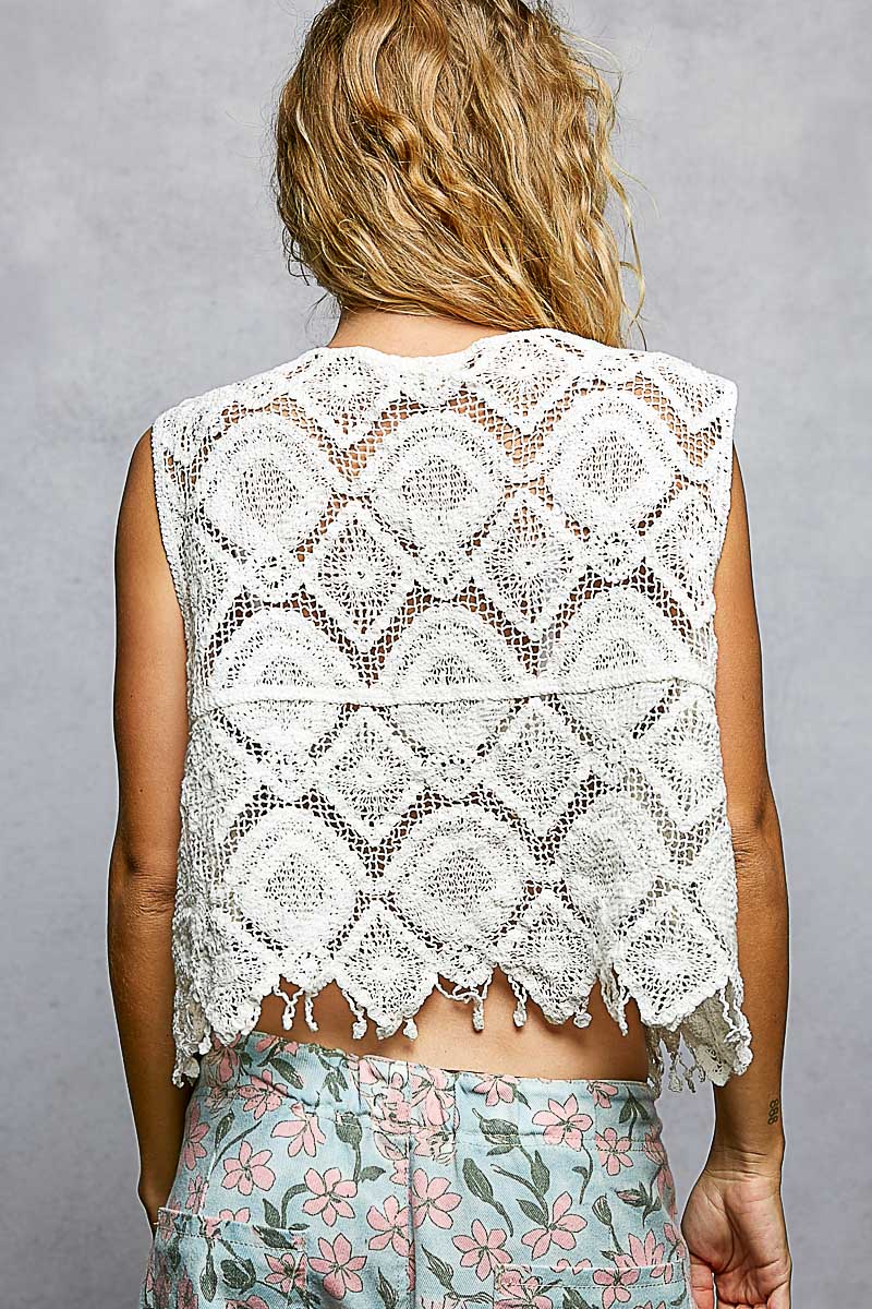 POL Geometric Crochet Cropped Vest with Scalloped Edge Fringe Trim - Bitsy Gypsy Boutique