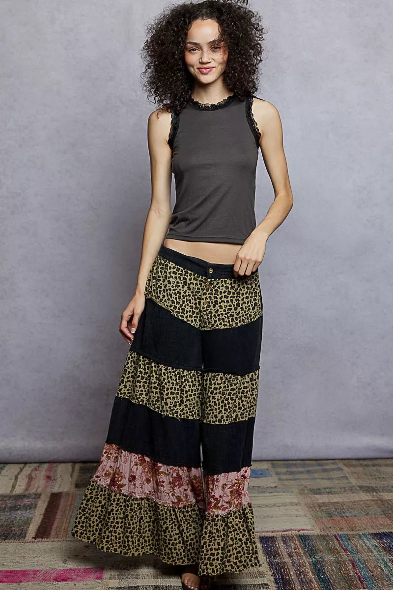 POL Round Neck Cropped Tank with Lace Trim - Bitsy Gypsy Boutique