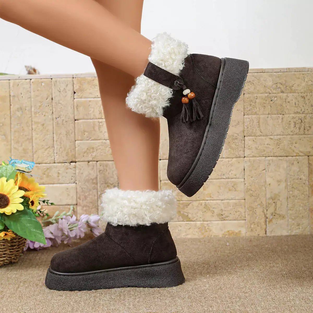 Round Toe Faux Fur Lined Boots - Bitsy Gypsy Boutique