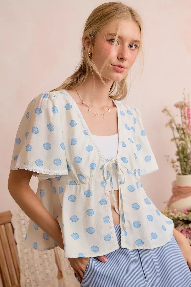 SO ME Shell Print Tie Front Flutter Sleeves Blouse Top - Bitsy Gypsy Boutique