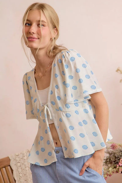 SO ME Shell Print Tie Front Flutter Sleeves Blouse Top - Bitsy Gypsy Boutique