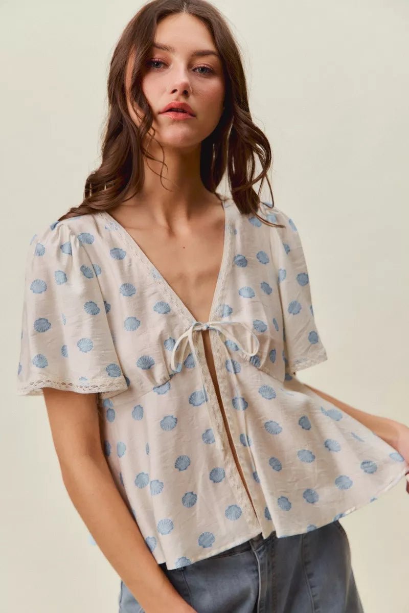 SO ME Shell Print Tie Front Flutter Sleeves Blouse Top - Bitsy Gypsy Boutique