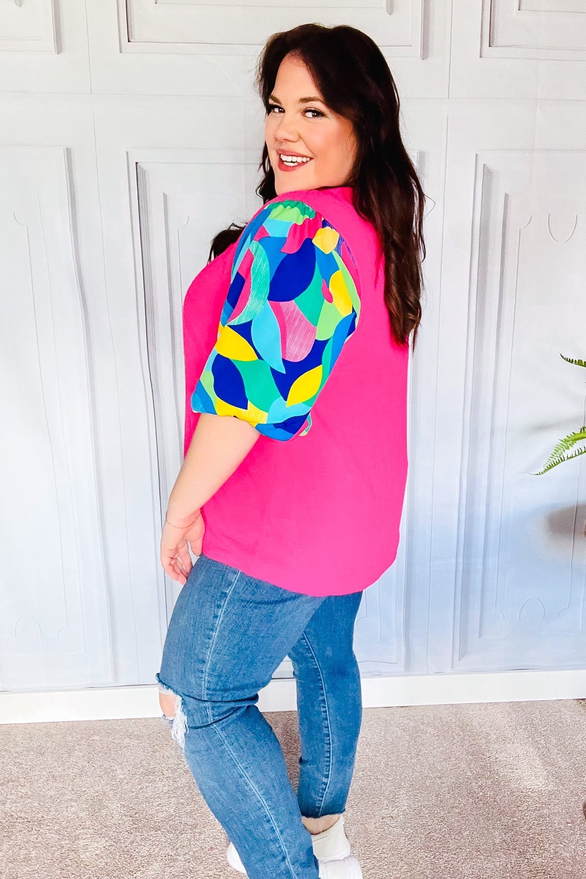 Tell Your Story Fuchsia Geo Print Puff Sleeve V Neck Top - Bitsy Gypsy Boutique