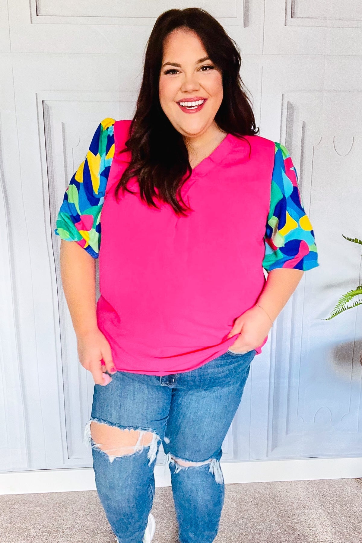 Tell Your Story Fuchsia Geo Print Puff Sleeve V Neck Top - Bitsy Gypsy Boutique