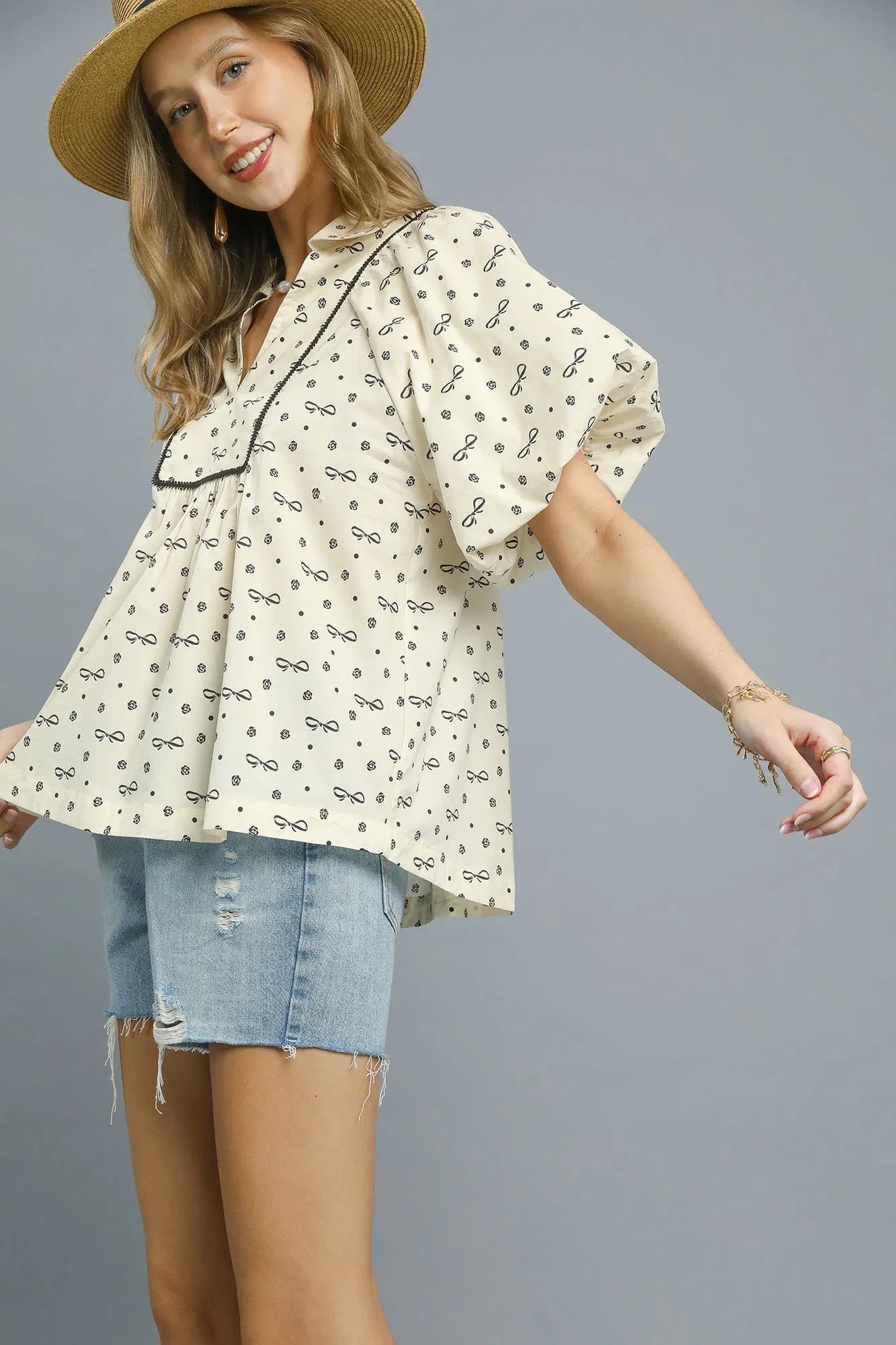 Umgee Bow Print Puff Sleeve Blouse - Bitsy Gypsy Boutique