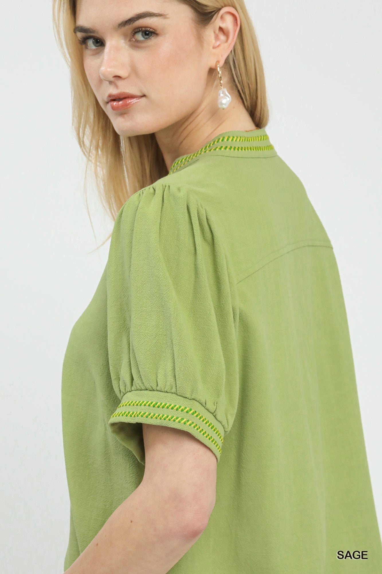 Umgee Embroidery Linen Puff Sleeve Blouse - Bitsy Gypsy Boutique