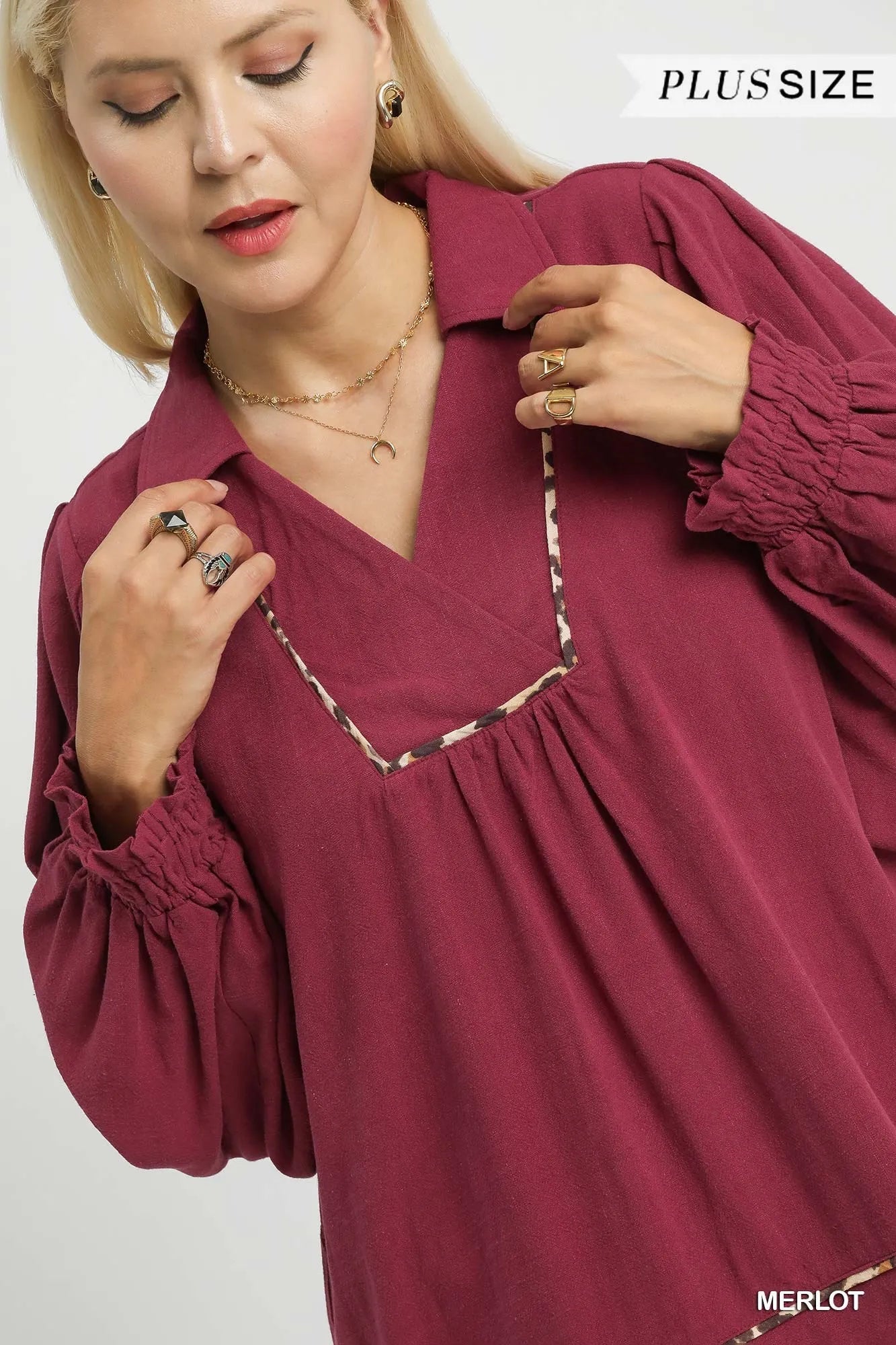 Umgee Full Size Linen Scallop Hem Blouse with Contrast Trim Plus Size - Bitsy Gypsy Boutique