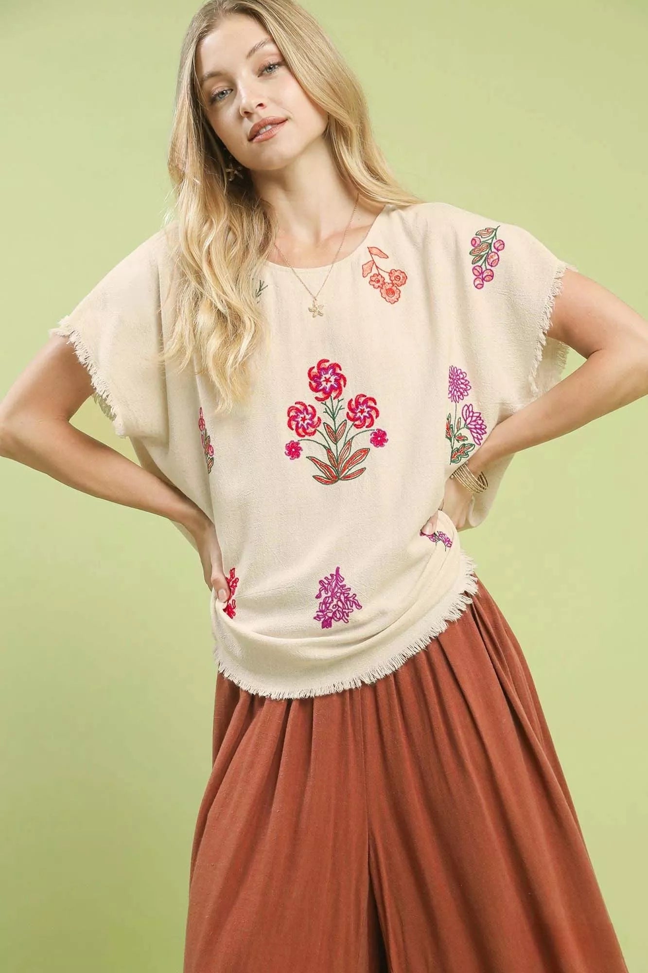 Umgee Linen Blend Embroidered Frayed Hem Top - Bitsy Gypsy Boutique