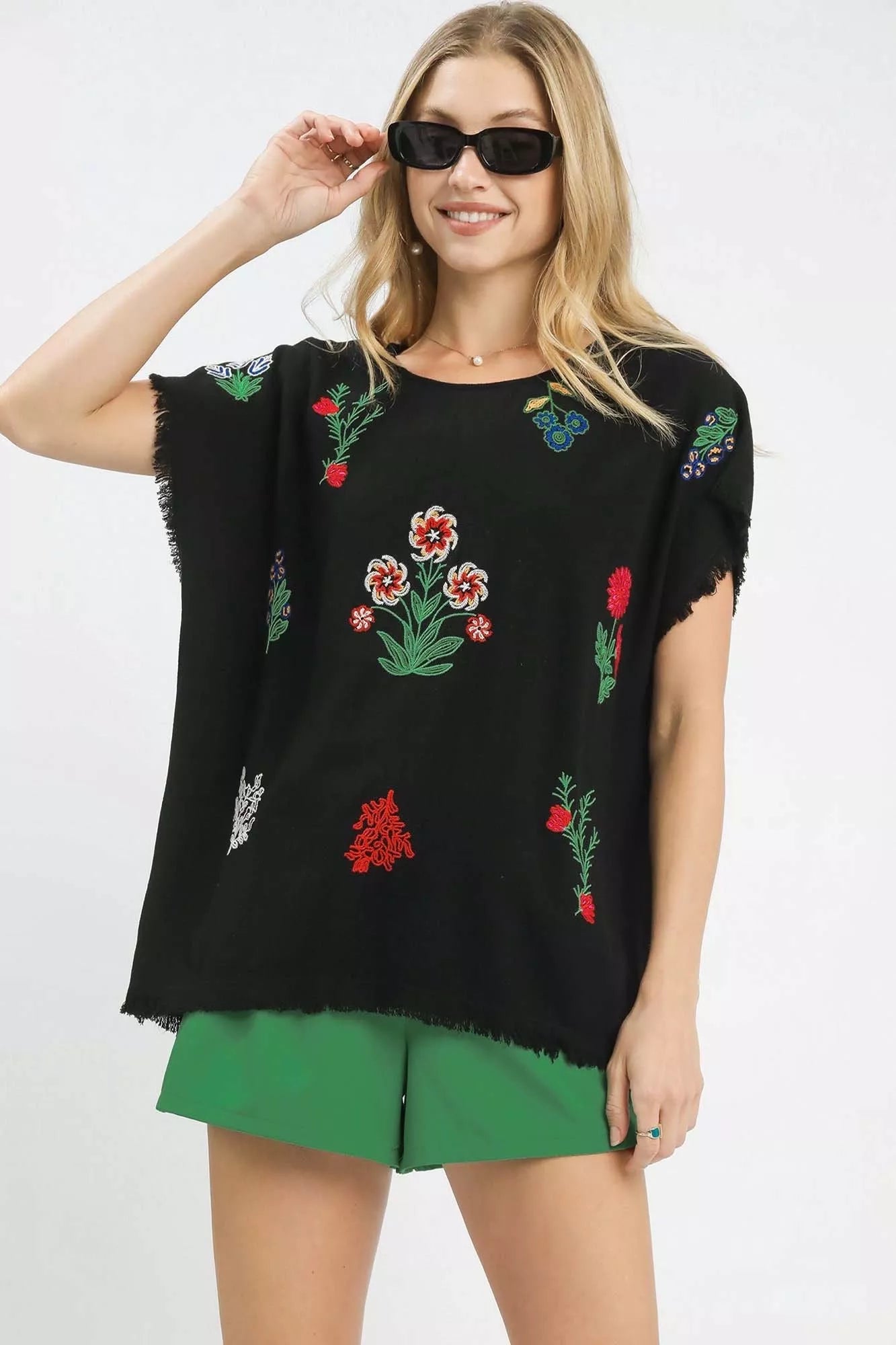 Umgee Linen Blend Embroidered Frayed Hem Top - Bitsy Gypsy Boutique