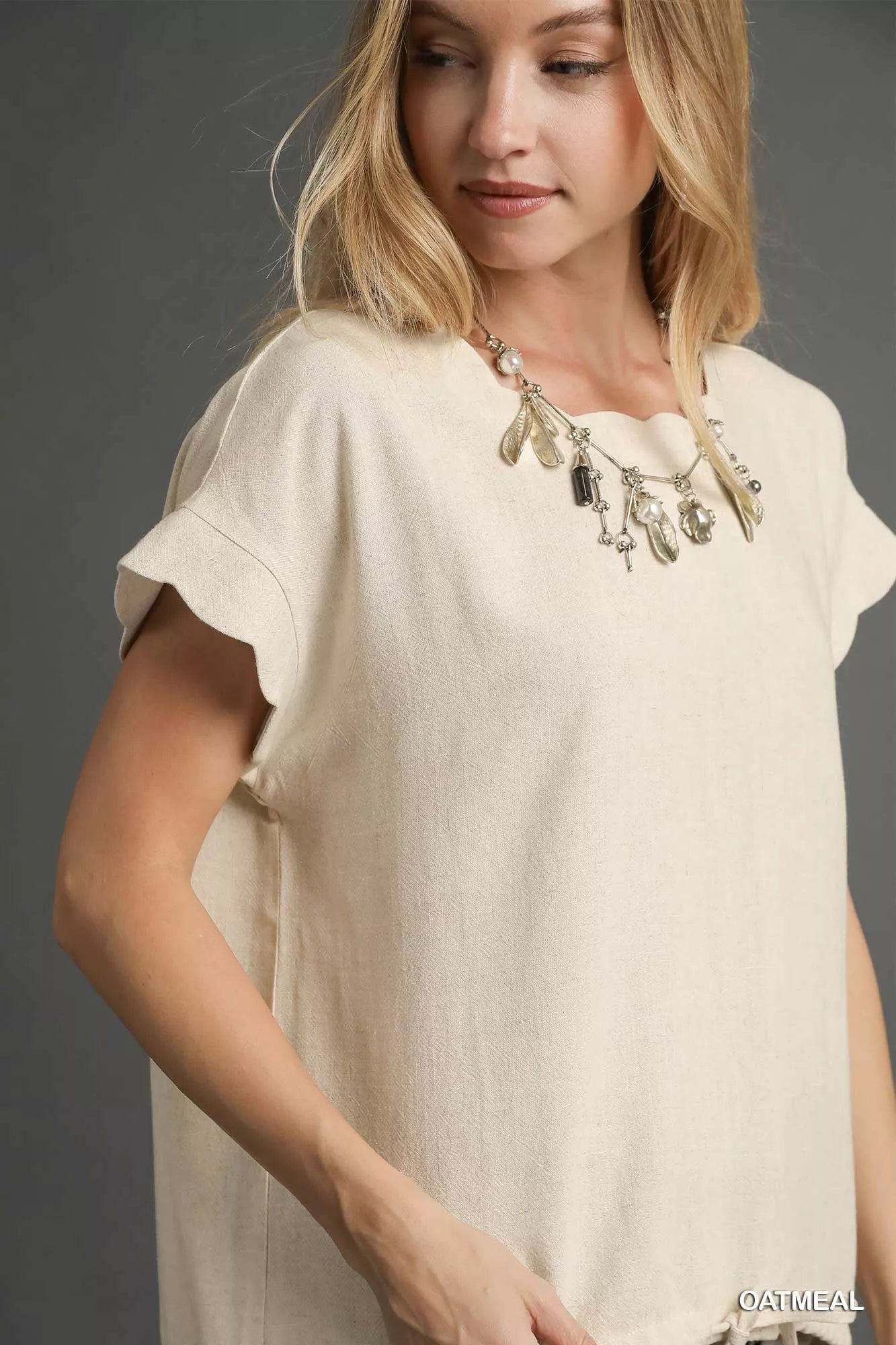 Umgee Linen Scalloped Round Neck Top - Bitsy Gypsy Boutique