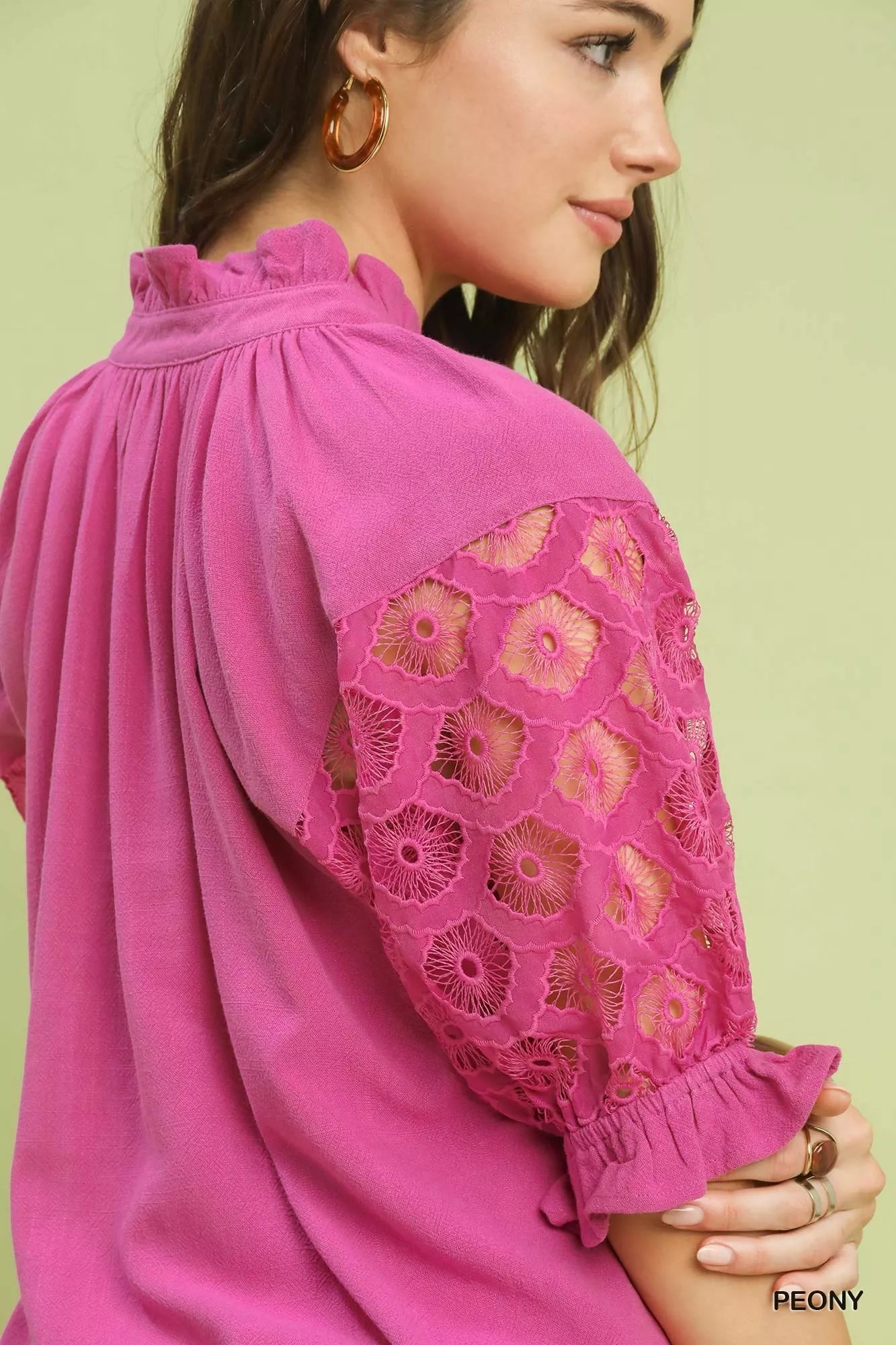 Umgee Linen V - Neck Lace Puff Sleeve Top - Bitsy Gypsy Boutique