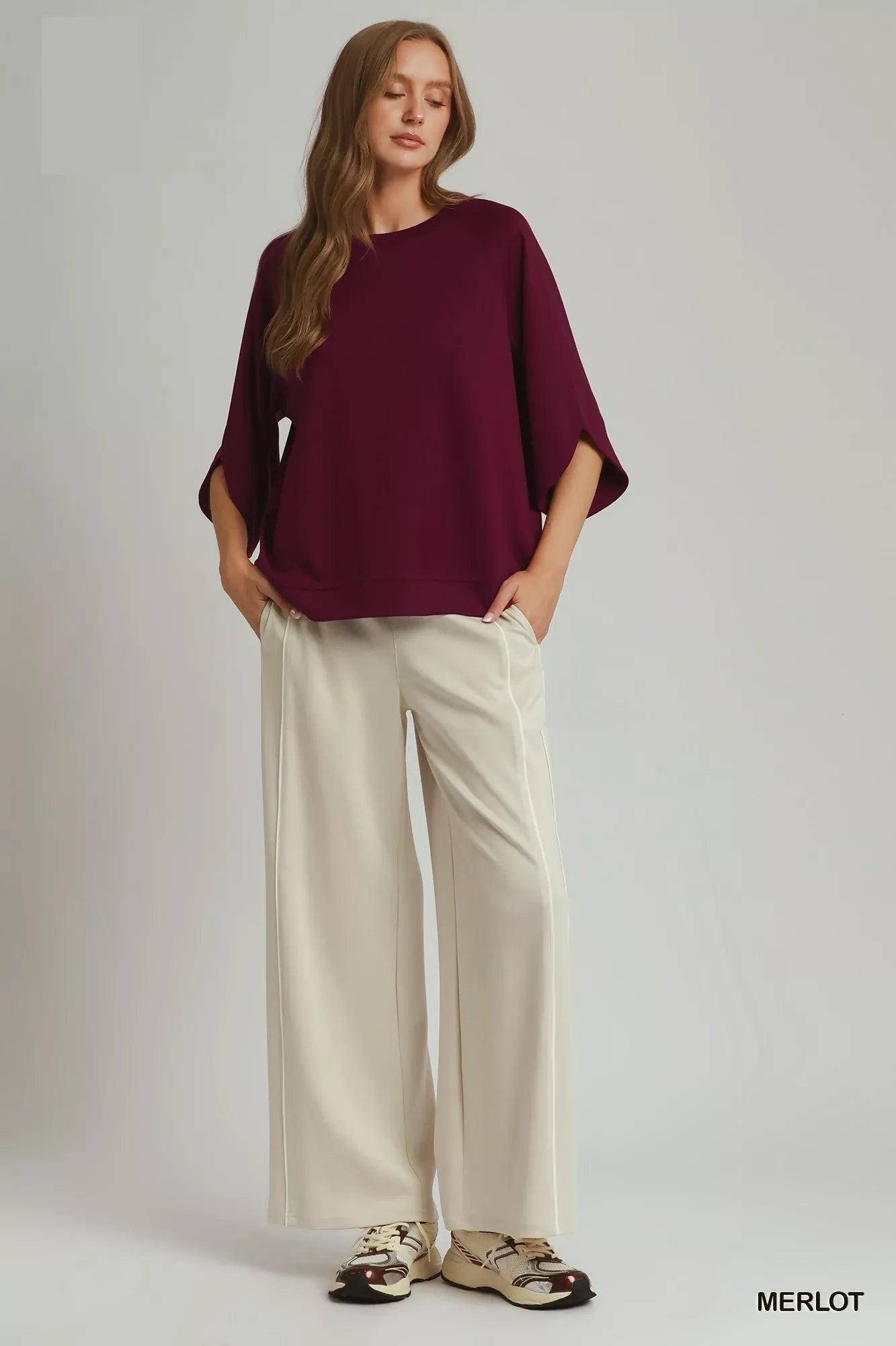 Umgee Round Hem Raglan Sleeve Top - Bitsy Gypsy Boutique