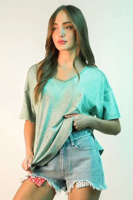 VERY J Raw Hem Pocketed Contrast Washed Denim Shorts - Bitsy Gypsy Boutique