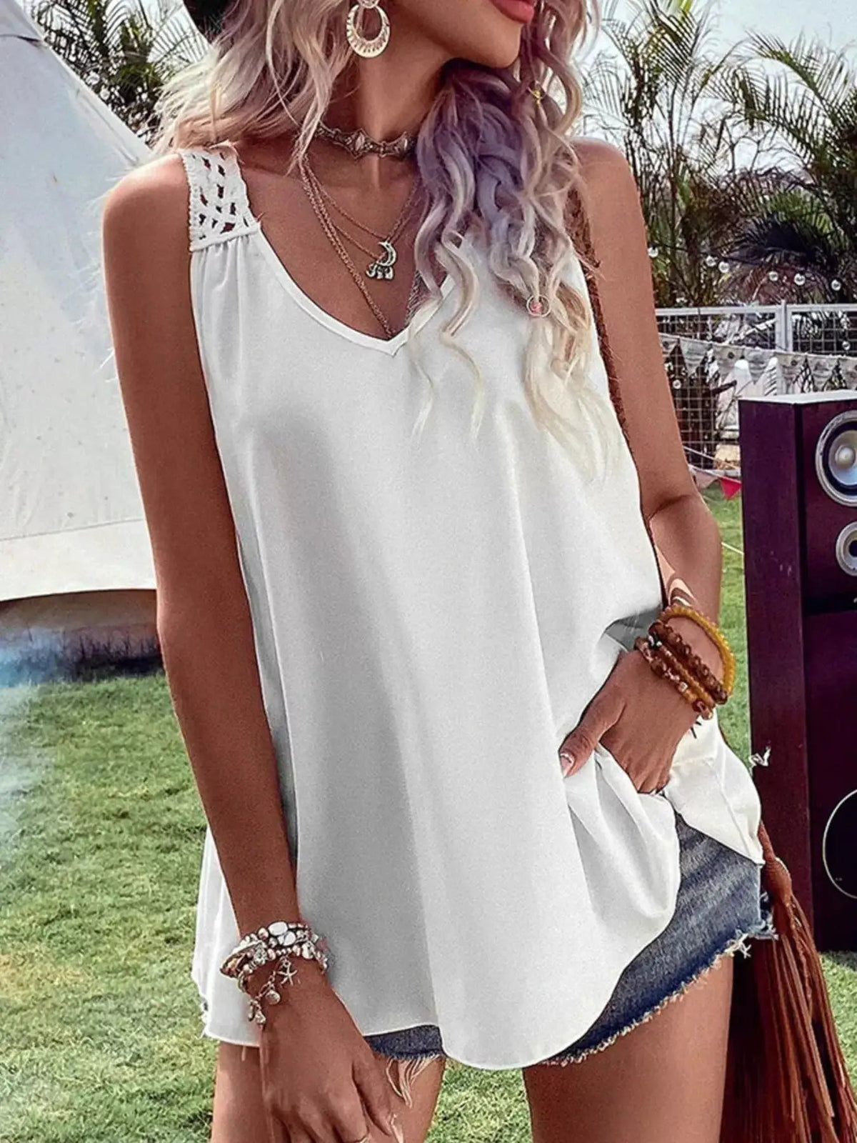 White Pocketed Crochet V-Neck Tank Top Raw Hem - Bitsy Gypsy Boutique