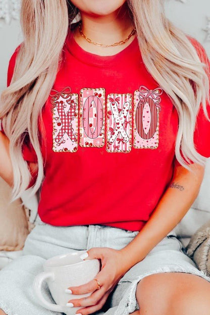 XOXO Bow Valentine Graphic Tee - Bitsy Gypsy Boutique