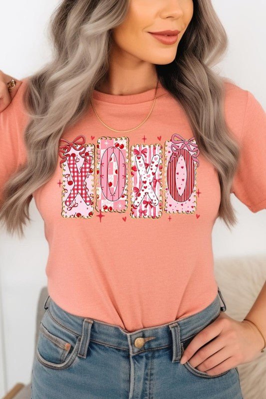 XOXO Bow Valentine Graphic Tee - Bitsy Gypsy Boutique