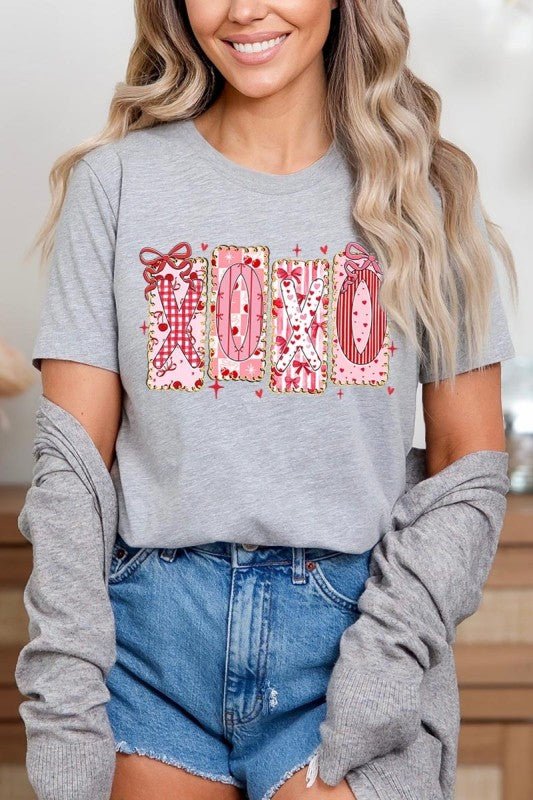 XOXO Bow Valentine Graphic Tee - Bitsy Gypsy Boutique